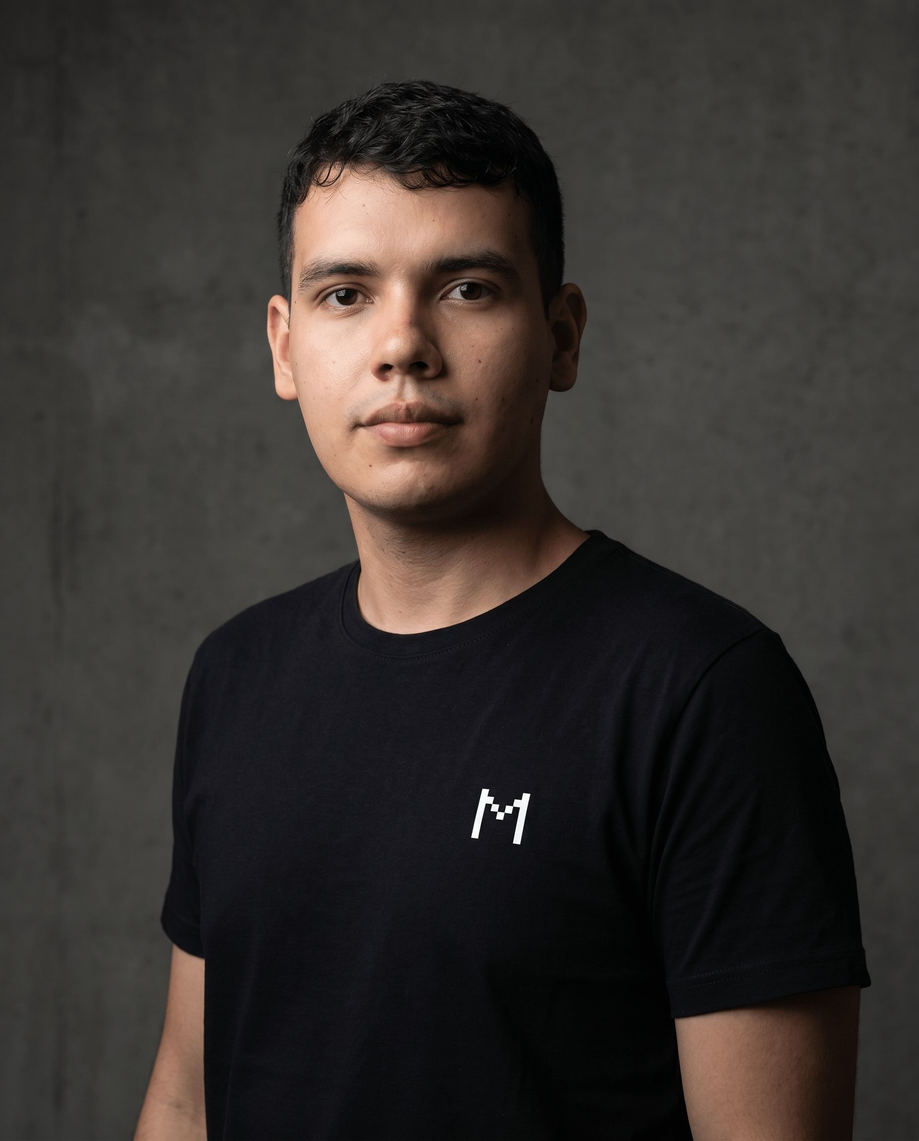 Yonathan Avendaño — Fundador de Mirrolabs